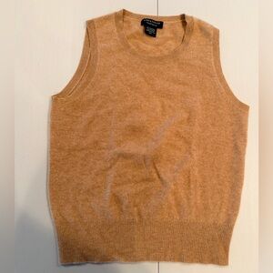 Lord & Taylor | women’s 100% cashmere sweater vest. Size: M